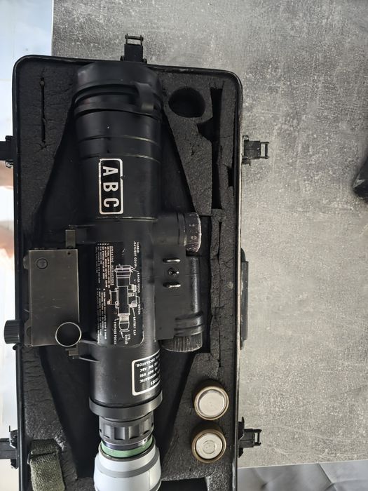 Tub vedere nocturn Gen 1 funcțional – piesa  colecție

Vând tub de ved