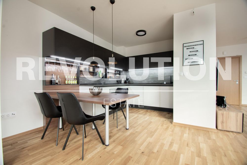 Дава се под наем Двустаен апартамент в София, Лозенец - 140 кв.м за 1200 € - Снимка #4