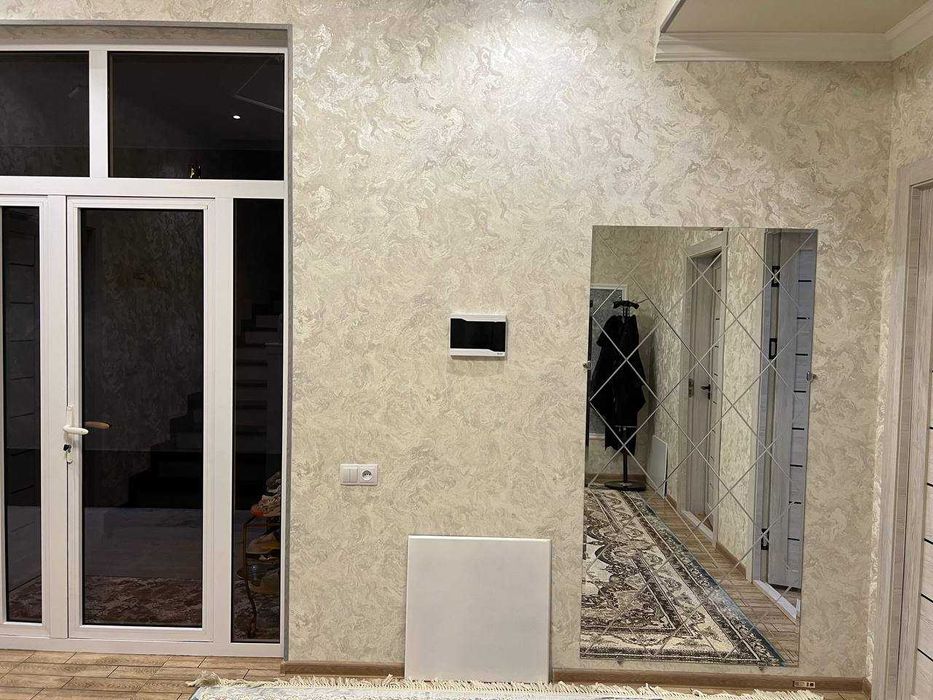 Zangiotada Uy sotiladi