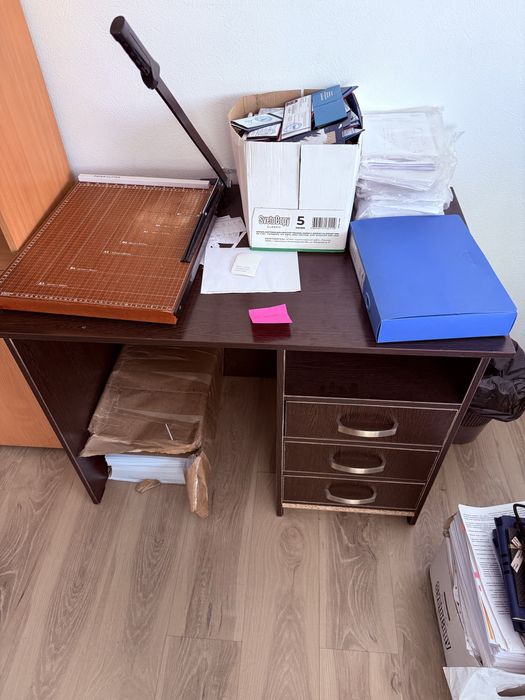 Шкаф, стеллажи, столы