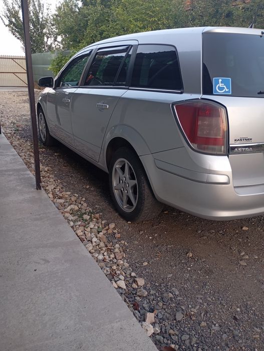 Vând Opel Astra h