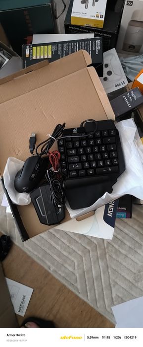 Гейминг клавиатура и мишка