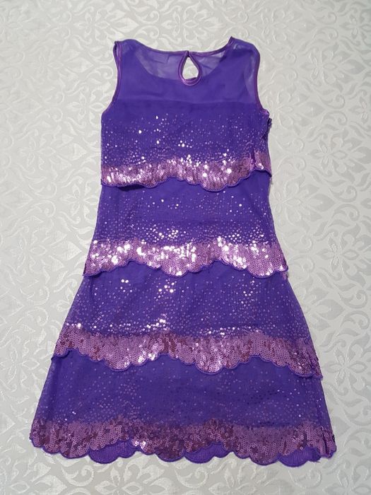 Красивое платье на девочку