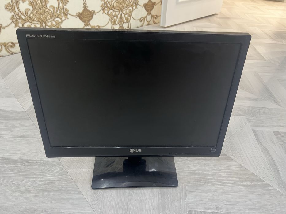 Срочно Продётся монитор