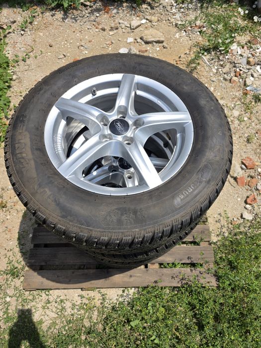 Jante cu anvelope Ford R16
