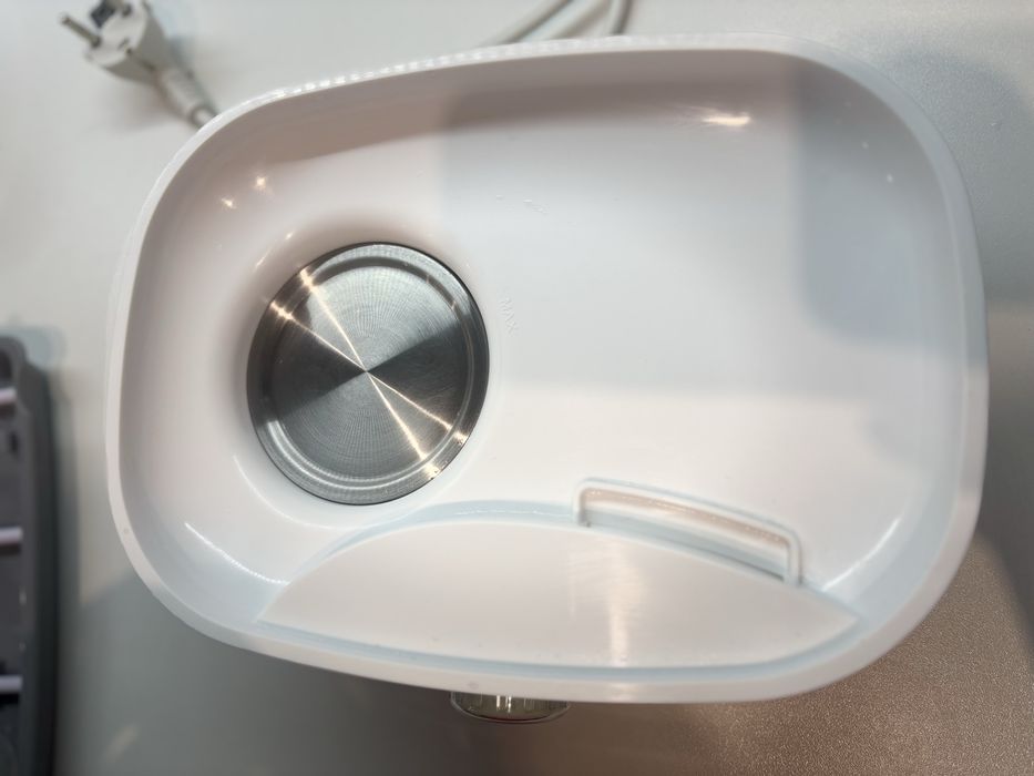 Стерилизатор със сушилня за бебешки шишета и биберони на Kikka boo