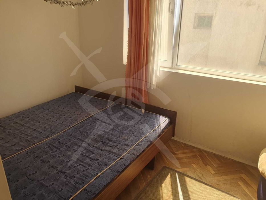 Продава се Тристаен апартамент в Варна, Център - 90 кв.м за 1989 €/кв.м - Снимка #4
