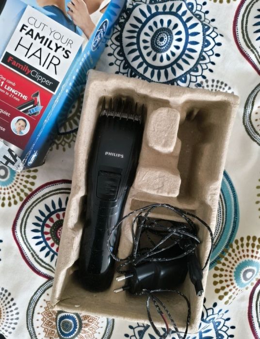 Mașină Philips Tuns Părul