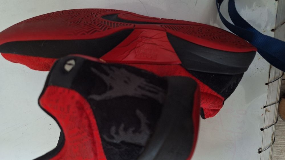 Кроссовки мужские.