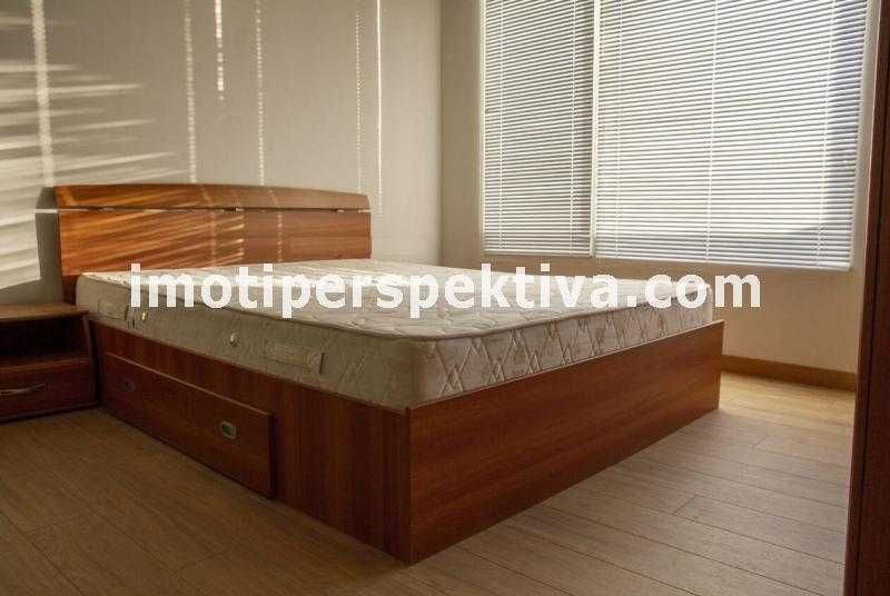 Продава се Тристаен апартамент в Пловдив, Кючук Париж - 64 кв.м за 1532 €/кв.м - Снимка #2