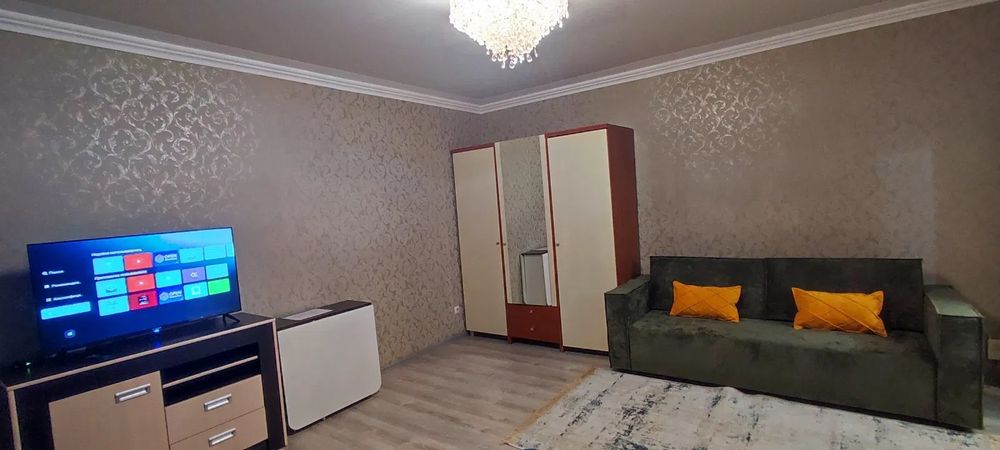 Сдам 1ком квартиру на долгий срок,около зелёного базара