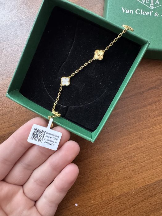 Van Cleef позлатена гривна