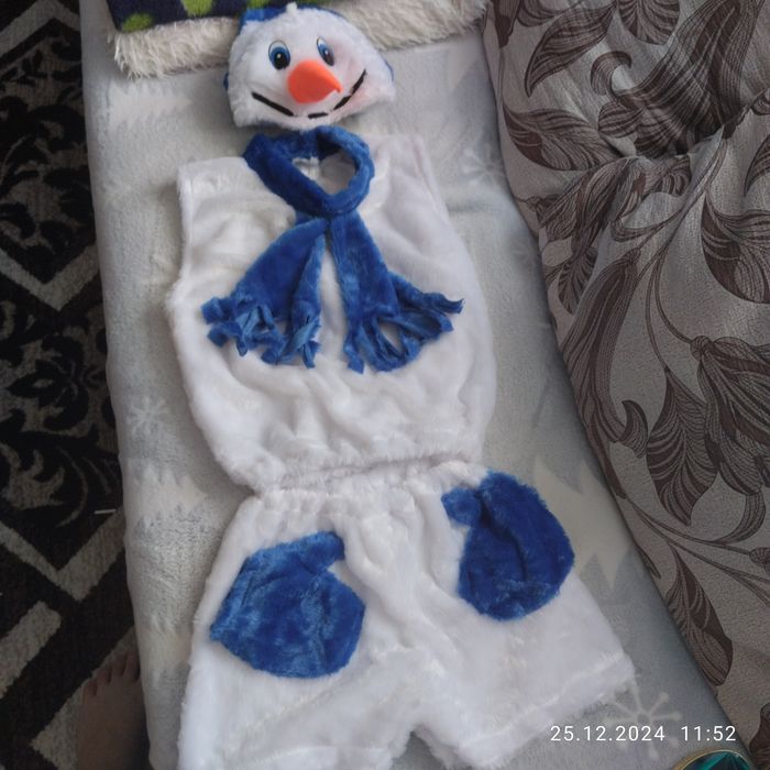 Продам костюм снеговика