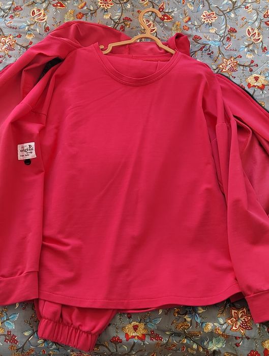 Спортивный костюм