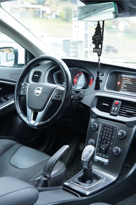 VOLVO V40 2013 — imagine 5
