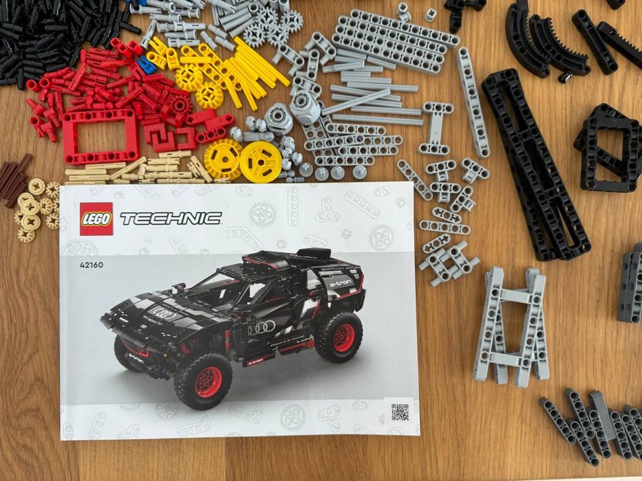 LEGO Technic 42160