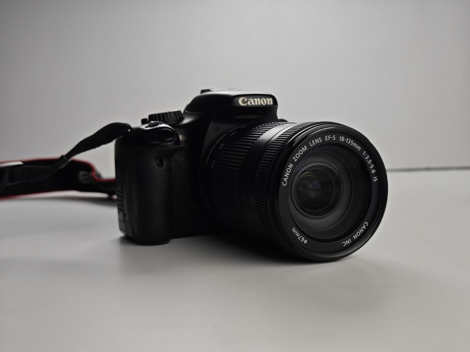 Canon 550D + 18-135mm — отличный комплект для старта в фотографии