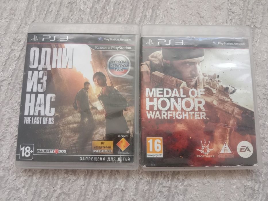 Пс3 Слим 2 джойстика и 4 игр
