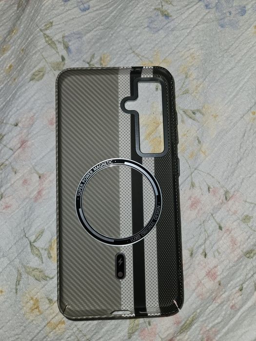 Чехол на Samsung S24