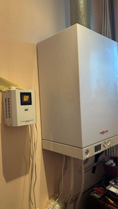 Продом кирпичный дом с мансардой