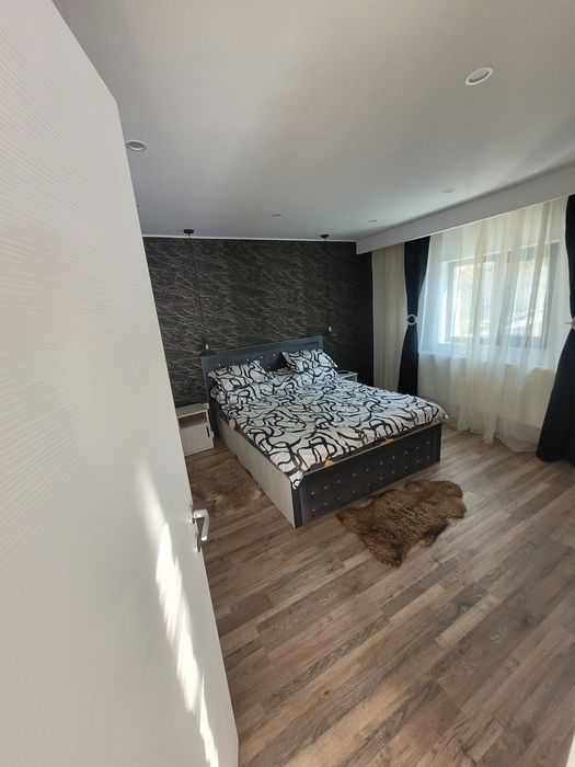 Vând casa băiculesti