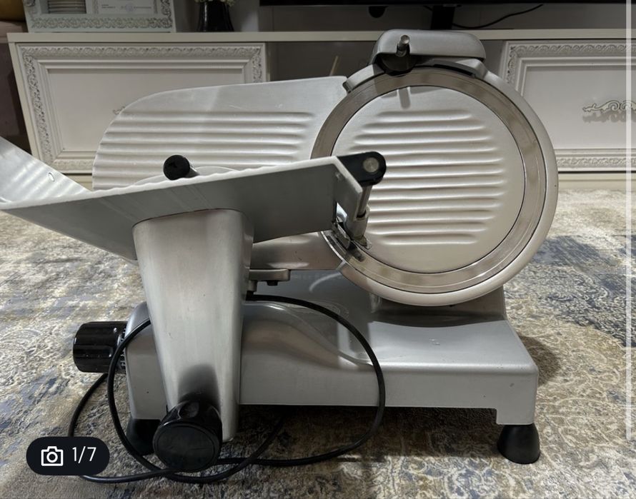 Продаётся электрическая ломтерезка