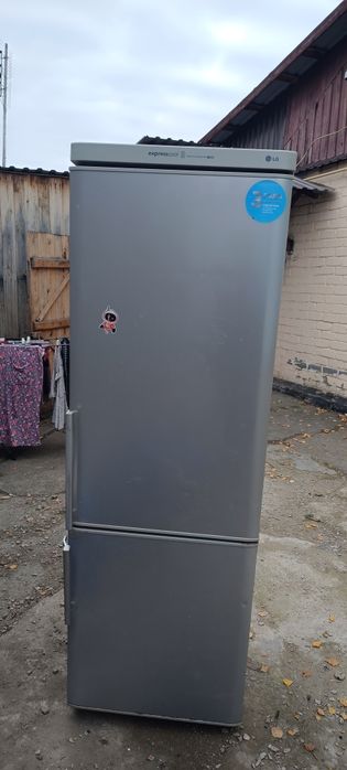 Продам холодильник в рабочем состоянии