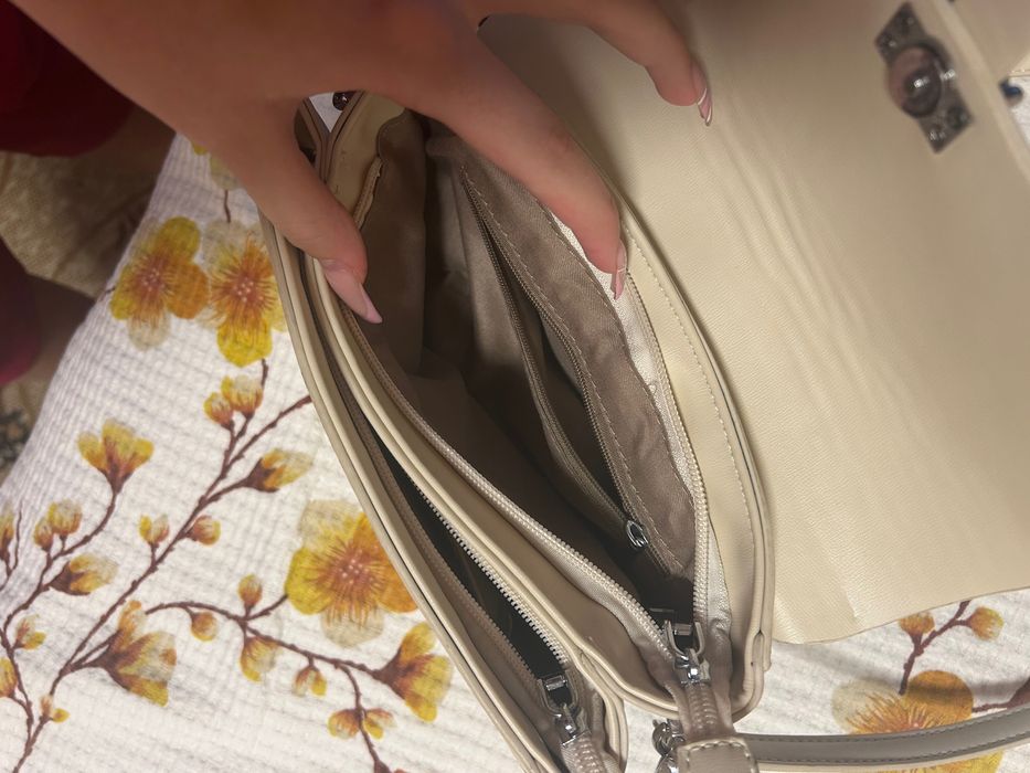 Чанта на Loretta