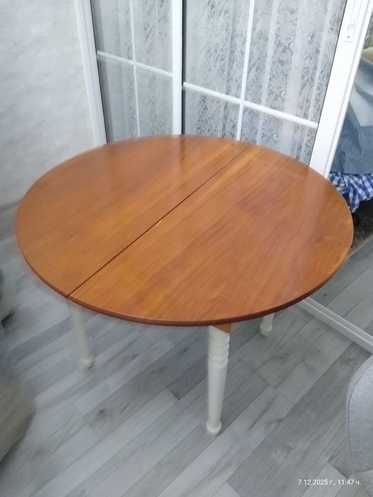 Разтегателна кухненска трапезарийна маса 110см