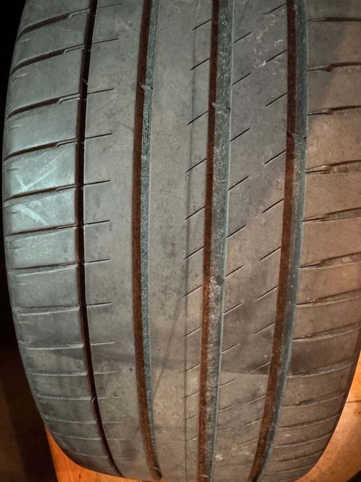 Продавам комплект 4 бр. Michelin Pilot Sport EV Acoustic 255/40 R20 101W XL T0 – Tesla Original