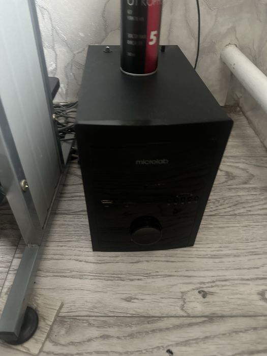 СТОЛ компьютер монитор колонки принтер