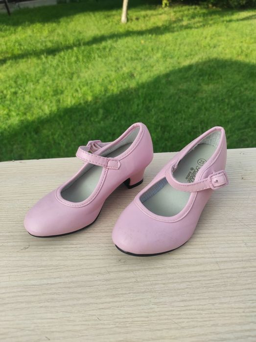 Детская обувь для девочек