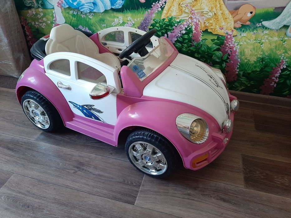 Детский автомобиль.