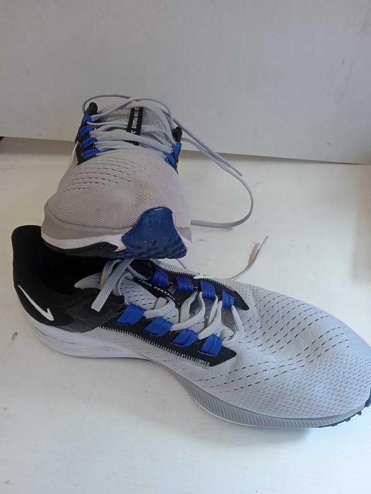 Маратонки Nike 45 номер