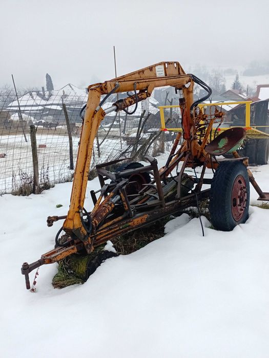 Macara cu graifar de gunoi