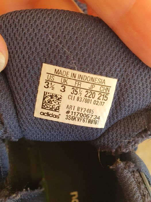 Маратонките са оригинални в перфектно състуяние