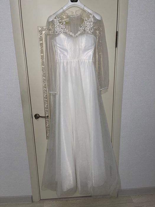 Свадебное платье