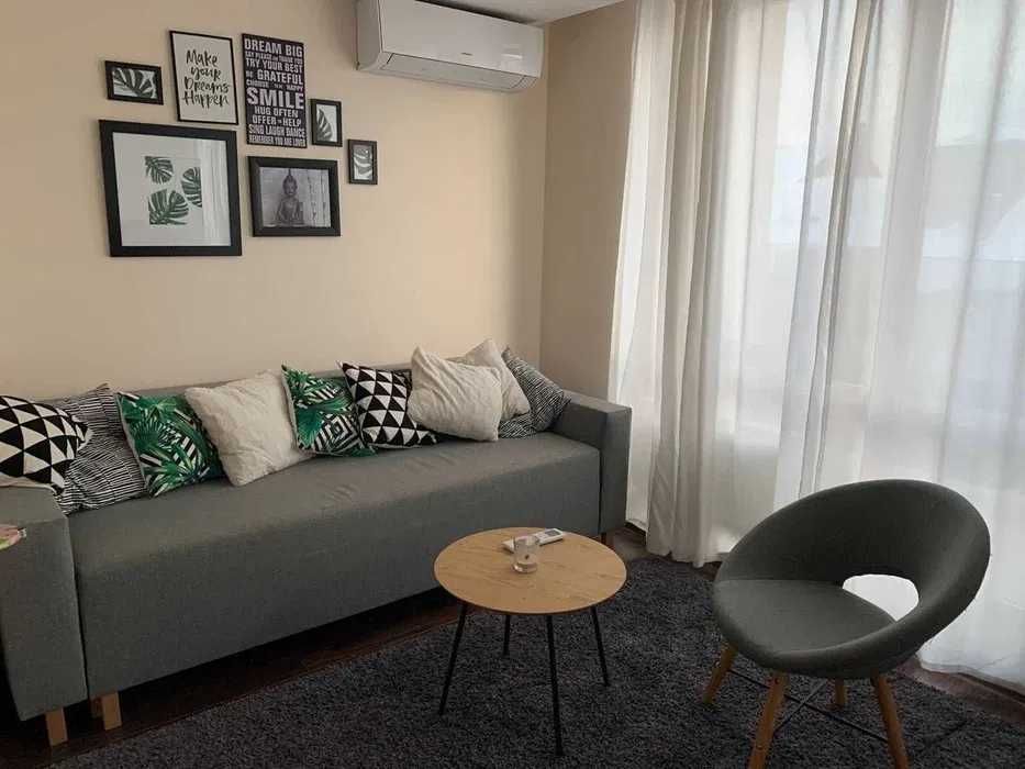 Продава се Двустаен апартамент в София, Хладилника - 79 кв.м за 1899 €/кв.м - Снимка #2