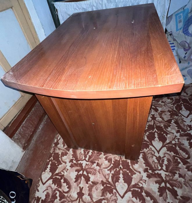 Кимга керак буса срочно