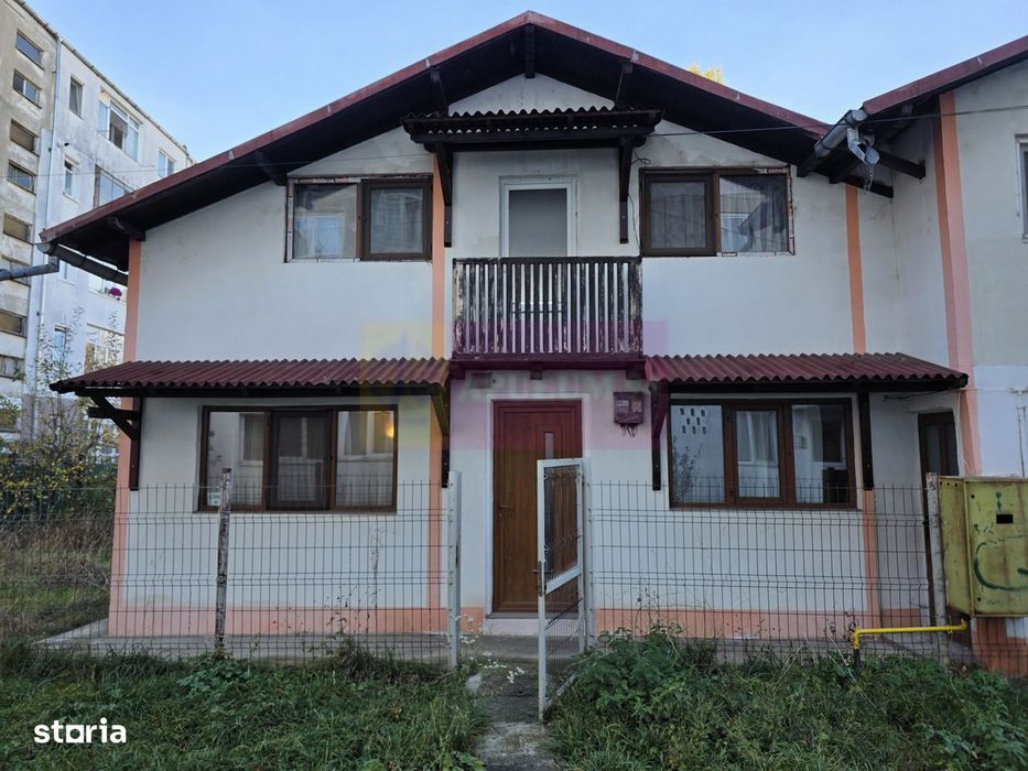 Casa de vanzare cu 3 camere in Campina