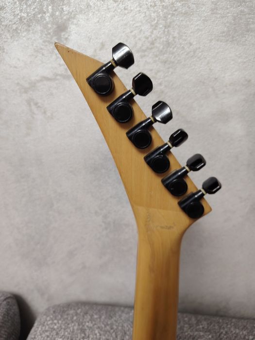 Vând chitara electrica Hohner St 1 viper 1980