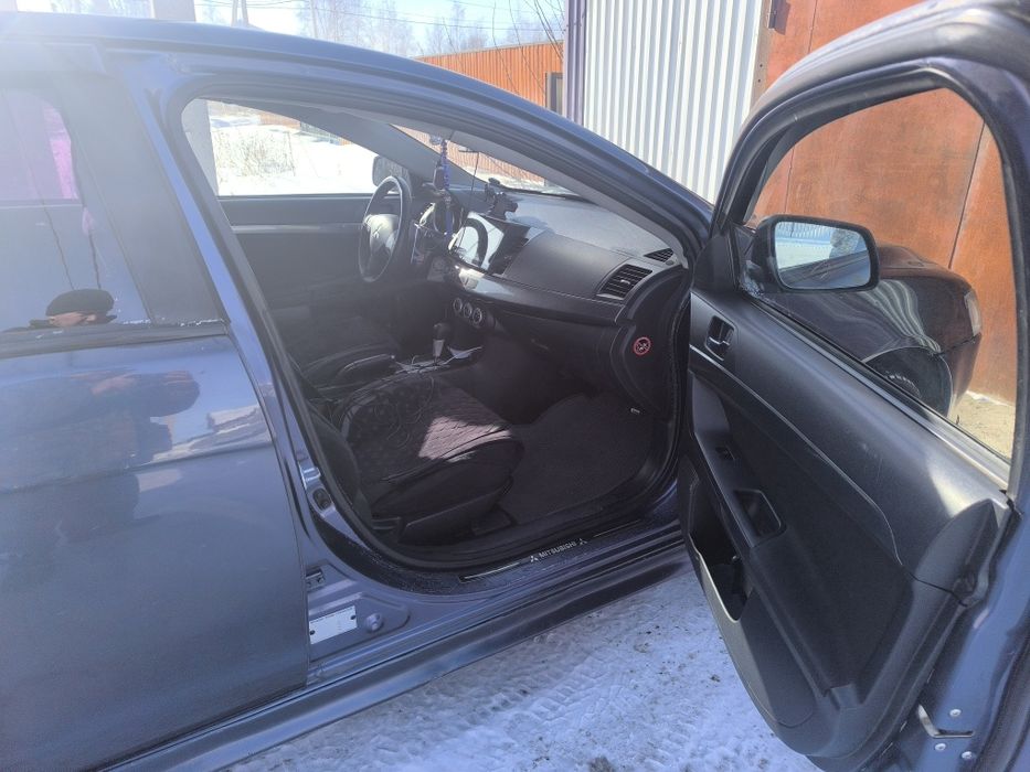 Продам Митсубиси лансер 10