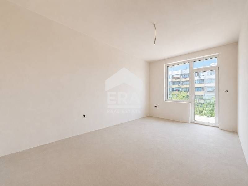Продава се Четиристаен апартамент в София, Лагера - 133 кв.м за 1342 €/кв.м - Снимка #2