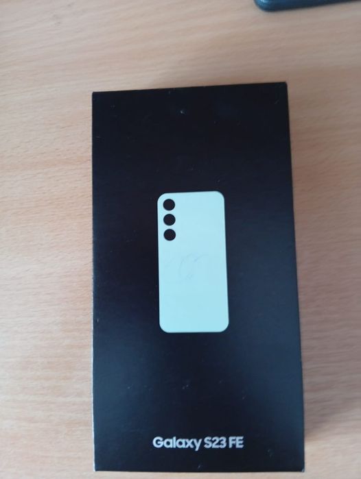 Продам телефон самсунг с23