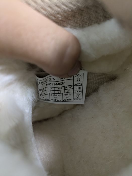 Ugg Lowmel Sand (marimi: 37,38,39)