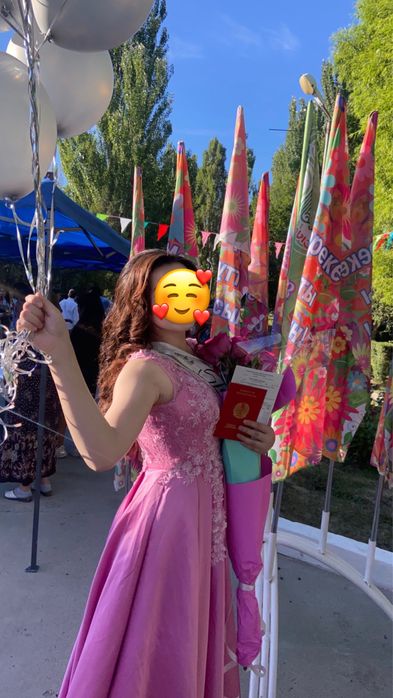 Платья вечерние,на Узату