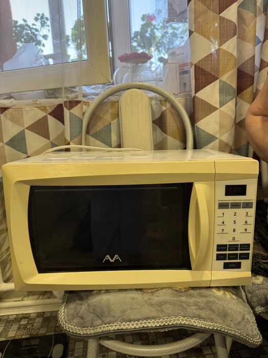 Продам микроволновую печь
