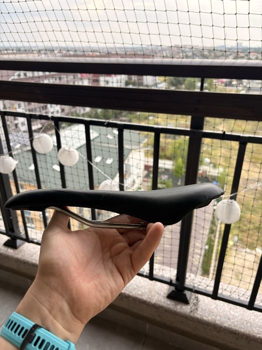 Vand sa Specialized Avatar 143mm