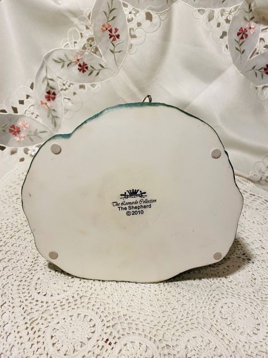 статуетка Леонардо