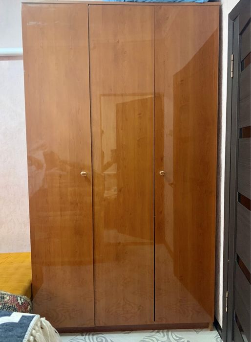 Комод шкаф зеркало